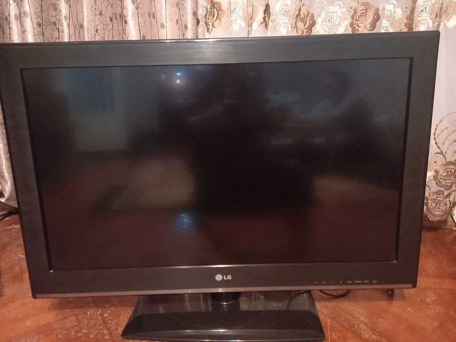 Телевизор LG  32