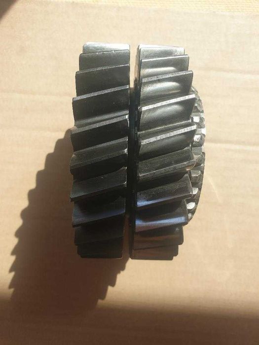 pinion inversor Massey Ferguson 2680 , 2675 , MF 2640 ,3630