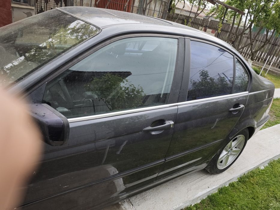 Vând BMW e46  piese
