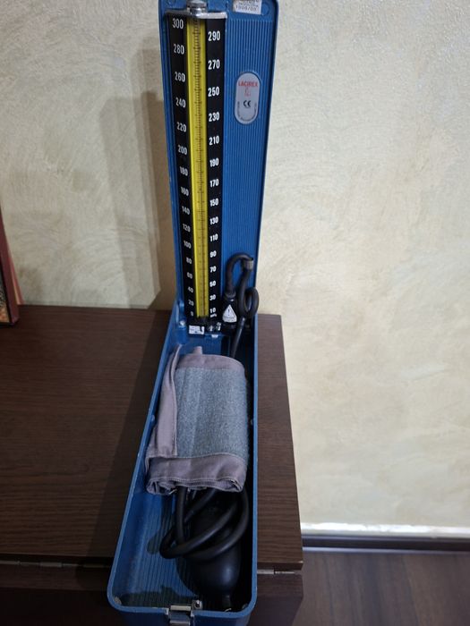 Tensiometru cu mercur