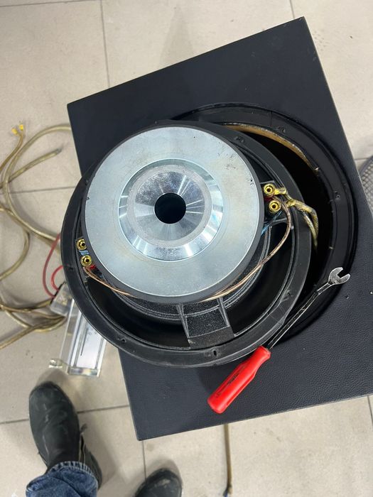 Сабвуфер накопитель моно блок  срочно