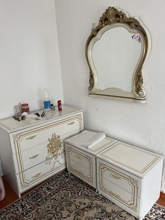 Спальный гарнитур