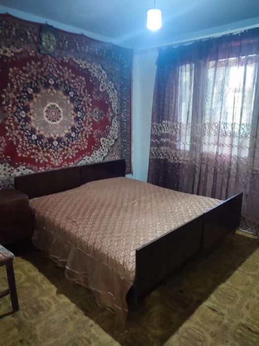 Продается Квартира 3х комнатная 55кв (3 этаж теплая)