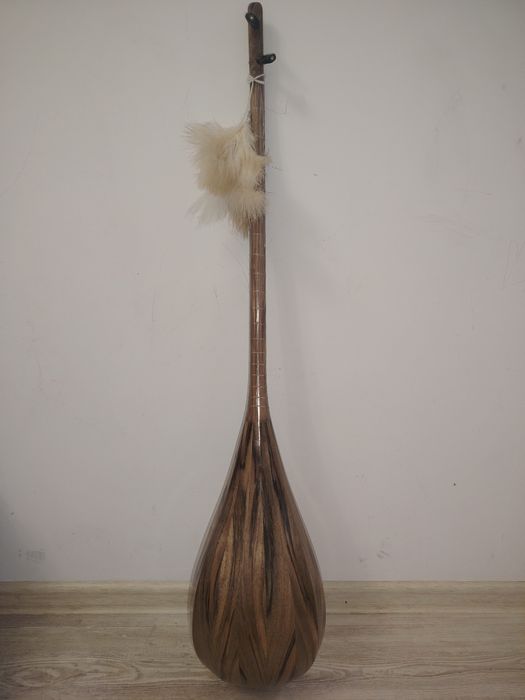 Продам домбру абсолютно новый инструмент