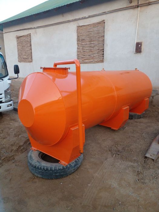 isuzu yechilgan boshka sotiladi