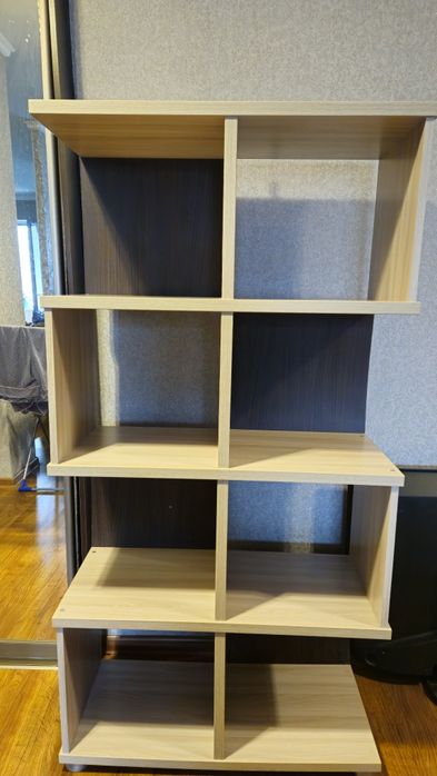 Продам книжную полку