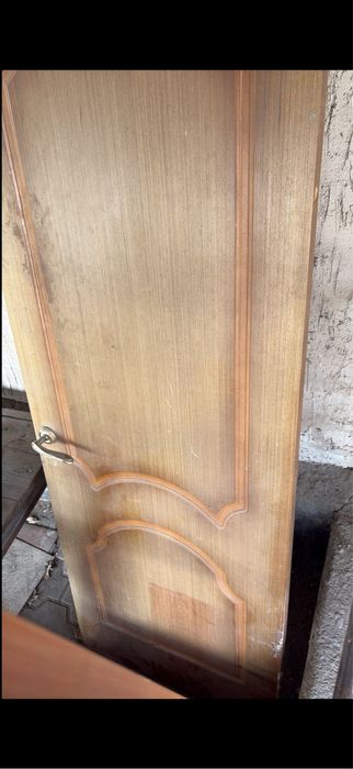 Продам межкомнатные двери