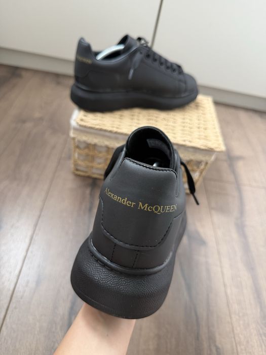 Adidasi Alexander MCQUEEN Nou COLECTIE NOUA 2026 Adidasi Baieti | Fete | Model UNISEX | Alexander Mcqueen NEGRU | Model Negru | Calitate Premium