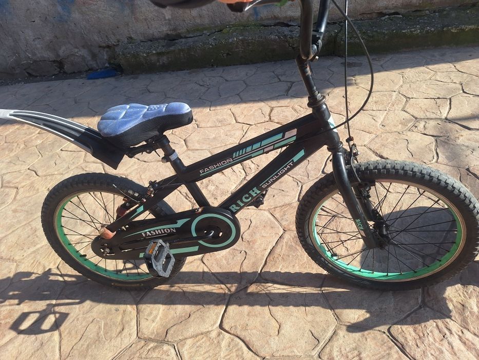 Bicicleta de vanzare