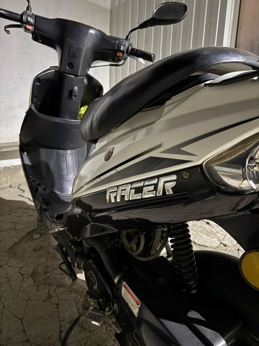 Продам скутер находу