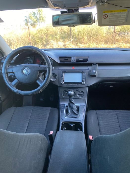 Vând Vw Passat B6 2.0TDI 140CP 6+1Trepte.