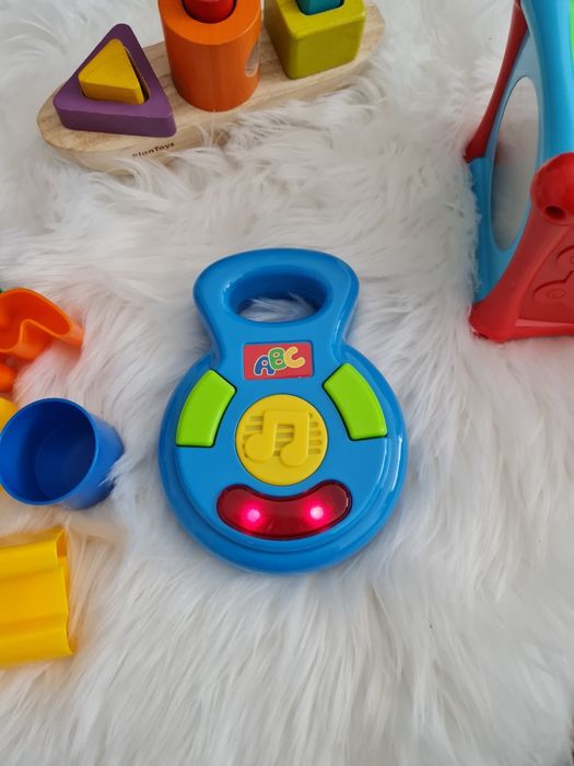 Lot jucării bebe