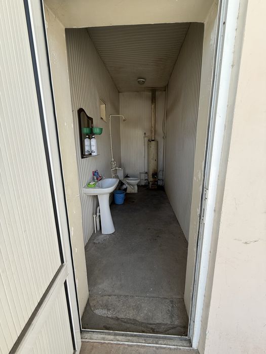 Сотилади: офис,омбор,нотурар бино. 32 сотих! Фаргона в, Фаргона ш.