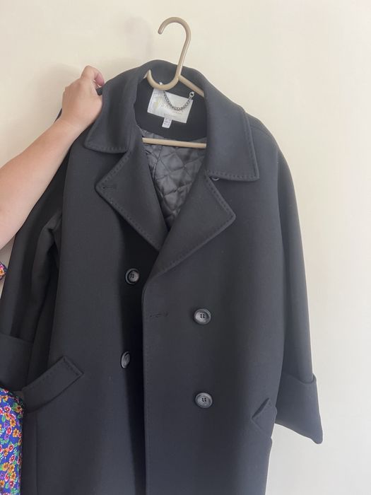 Продается полу пальто в идеальном состоянии