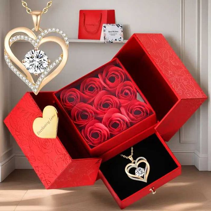 Златно колие с камъни Обичам те в луксозна кутия с рози Подарък 3 вида