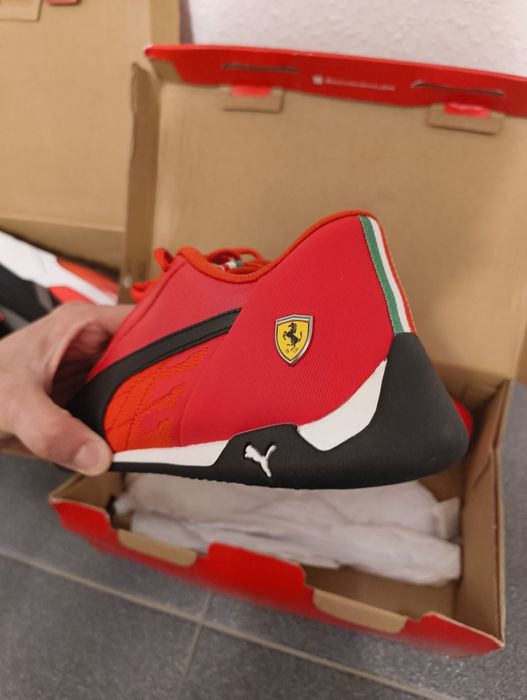Два чифта обувки Puma ferrari номер 41