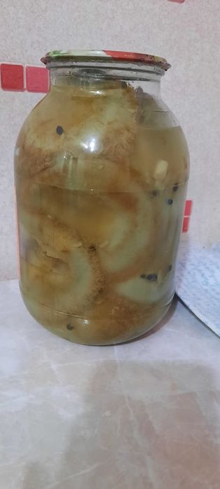 Грибы грузди соленые