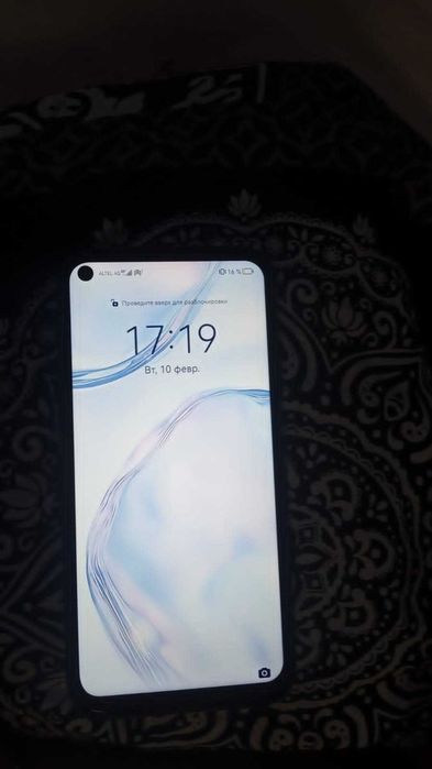 HUAWEI p40 lite продам без обмена