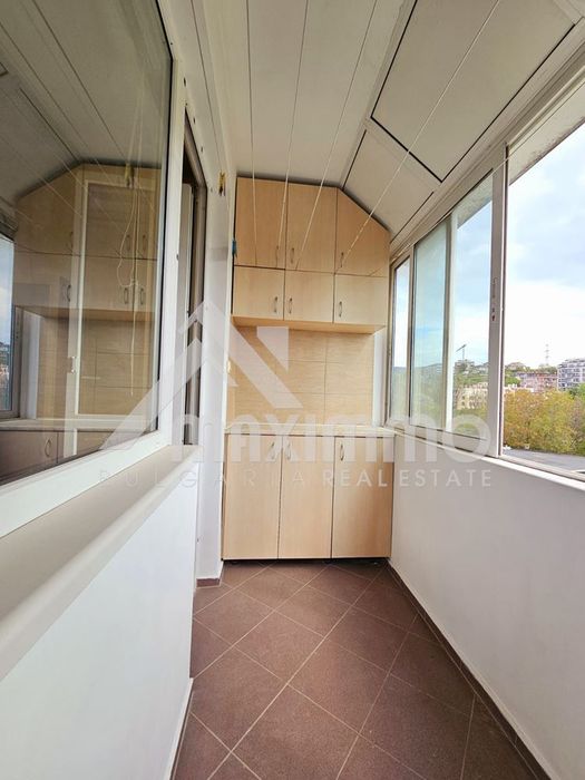 Продава се Двустаен апартамент в Варна, Изгрев - 52 кв.м за 2212 €/кв.м - Снимка #10