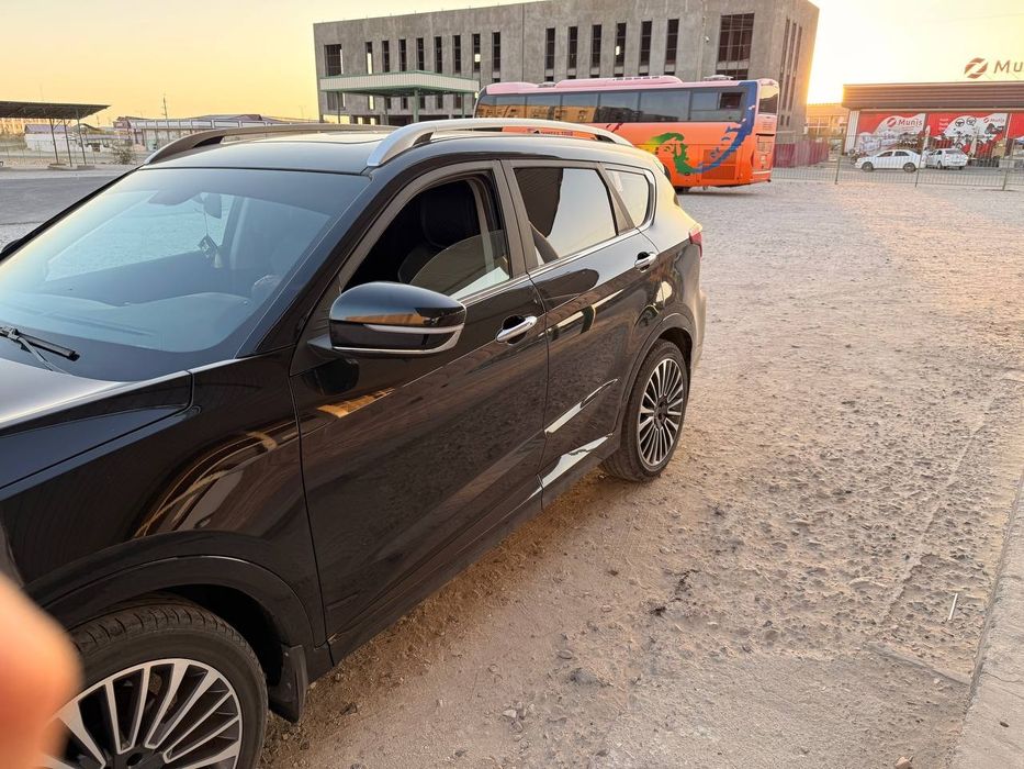 Jetour x70 sotiladi