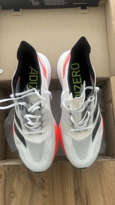 Спортни обувки adidas