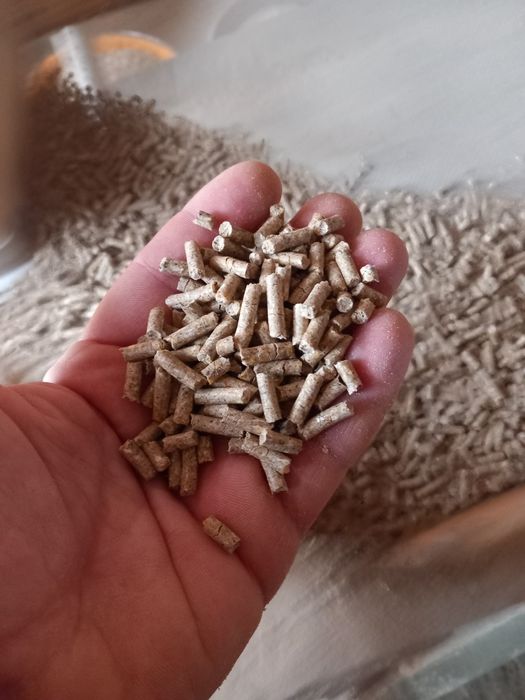 Furaj complet pentru vaci, viței, miei,oi, și capre