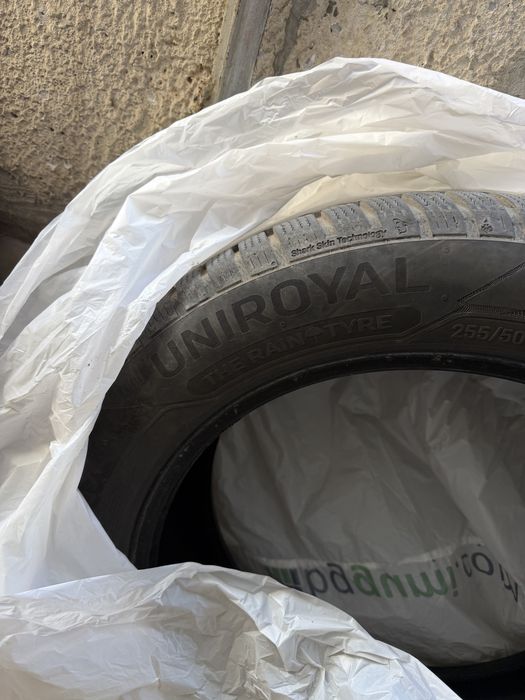 Автомобилни  гуми UNIROYAL 255/55/19 ( 4 броя)