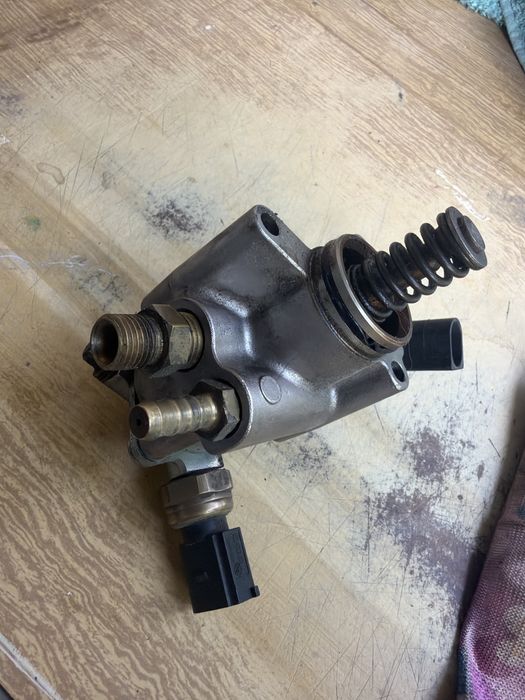 ТНВД на passat b6 fsi2.0 turbo