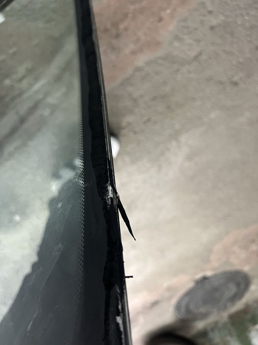 Parbriz Bmw f10/f11 doar cu senzor de ploaie si lumina