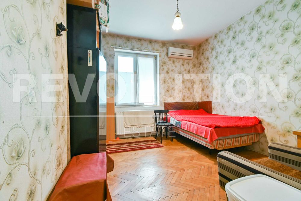 Тристаен апартамент в ж.к. Лагера