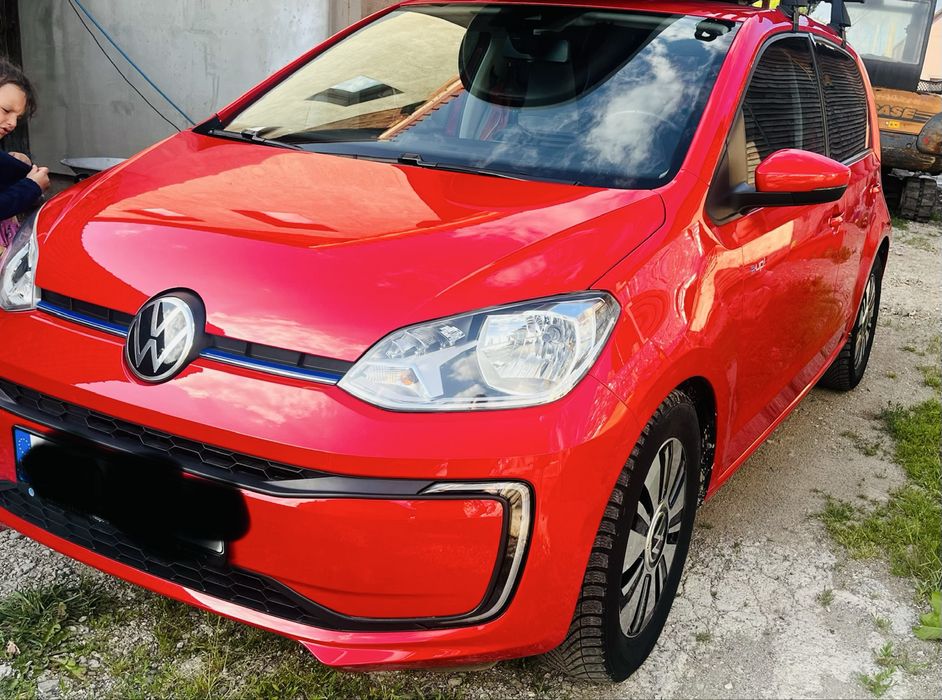 E-up! High - electric- Primul proprietar-comenzi pe volan