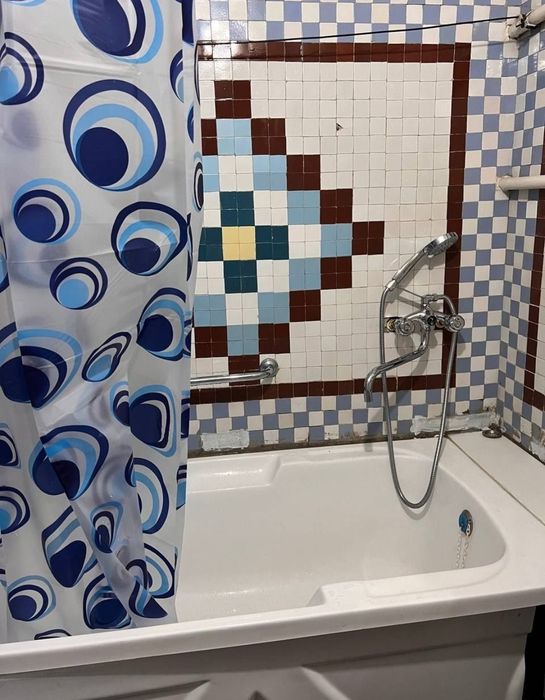 Maksim Gorkiy Boʻz bazori yonida 1 honali kv ijaraga beriladi