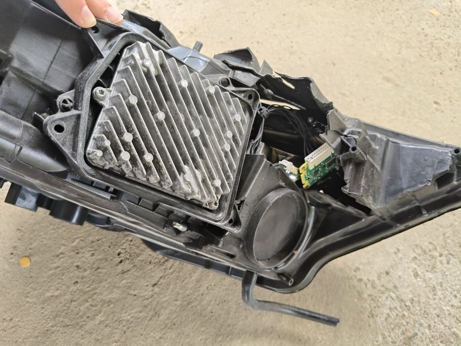 Far Audi A6 2025 full led 4K0941039E