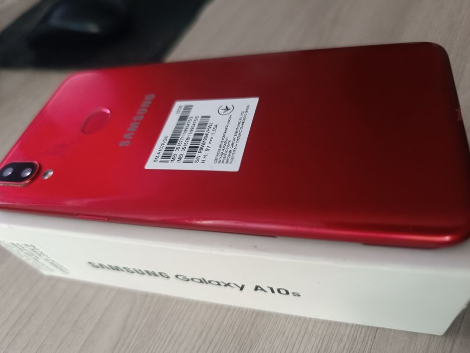 продам телефон недорого