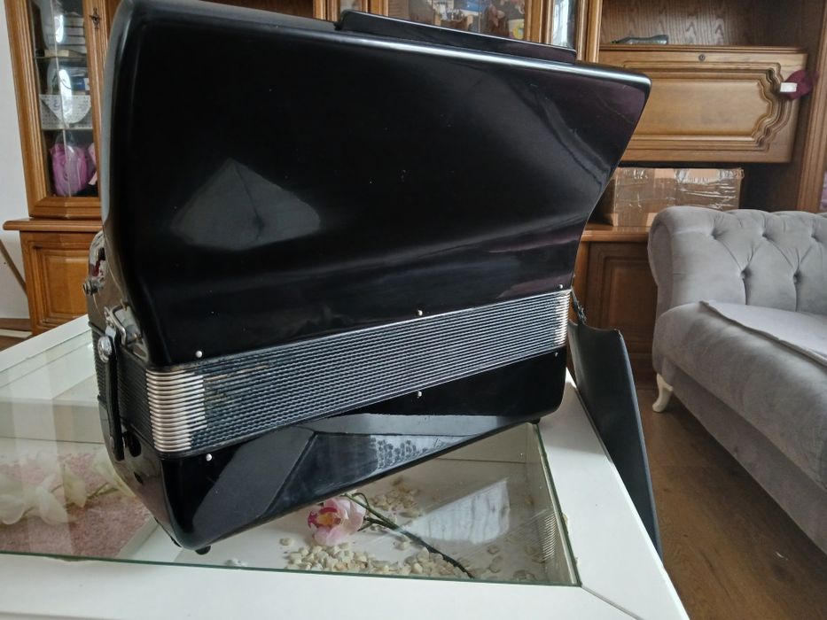 Acordeon Hohner verdi III N . 120 basi. 3/4 voci