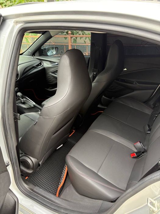 Chevrolet Onix Redline