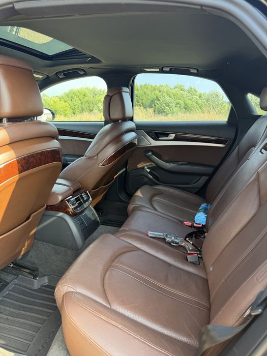 Audi A8 4.0 TFSI V8 540 cp