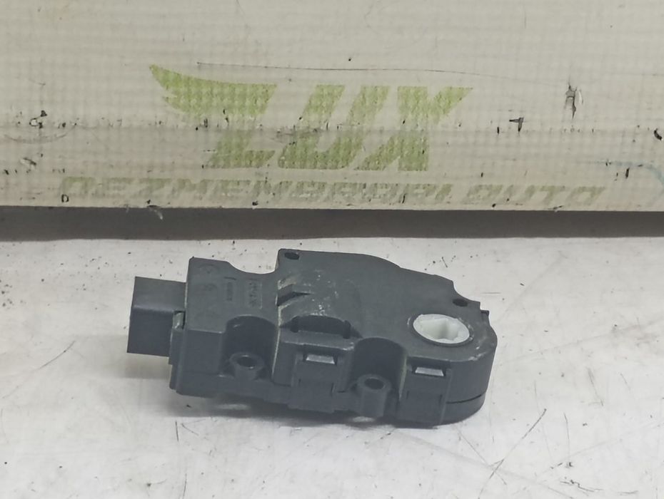 Motoras clapeta mixaj aer 412650750 BMW Seria 1 F20/F21 (2011 - 2015)
