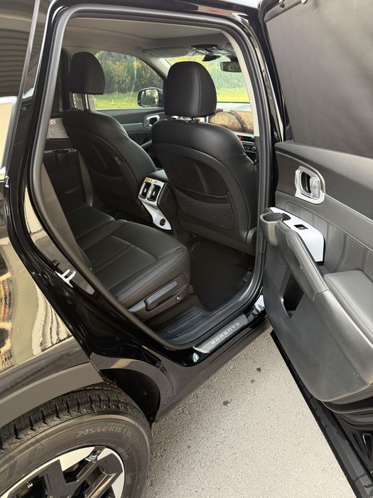 KIA Sorento 24-25 yil 2,5 7 O’rinlik