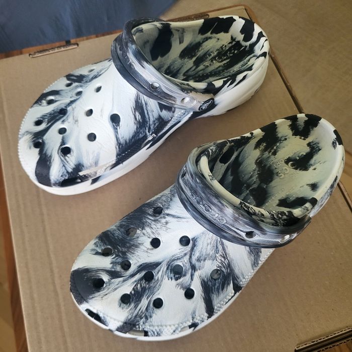 Crocs classic platform clog