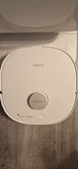 Robot curățenie Eureka j15 pro ultra
