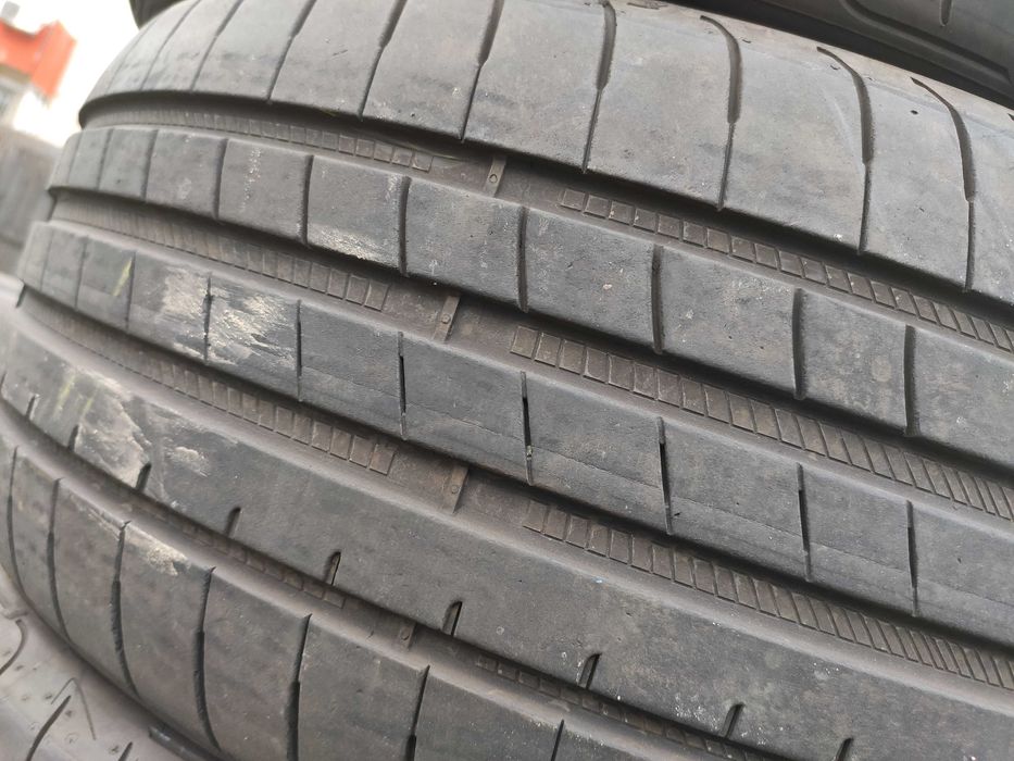 Летни гуми пакет 245 40 19 и 275 35 19 - Goodyear