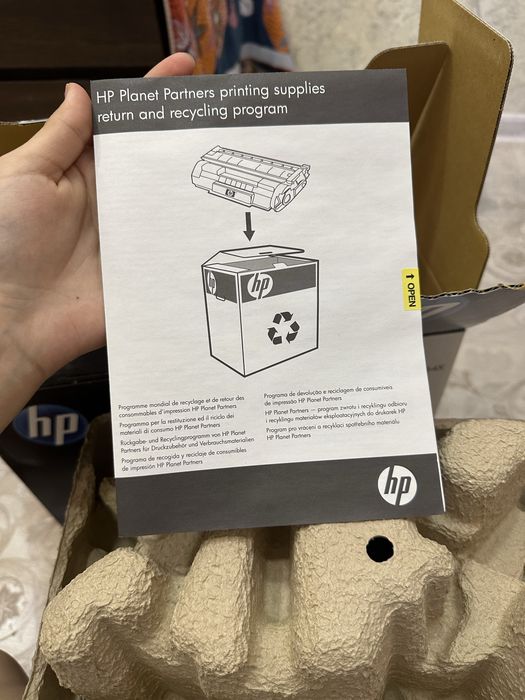 Картридж HP CC364A Black