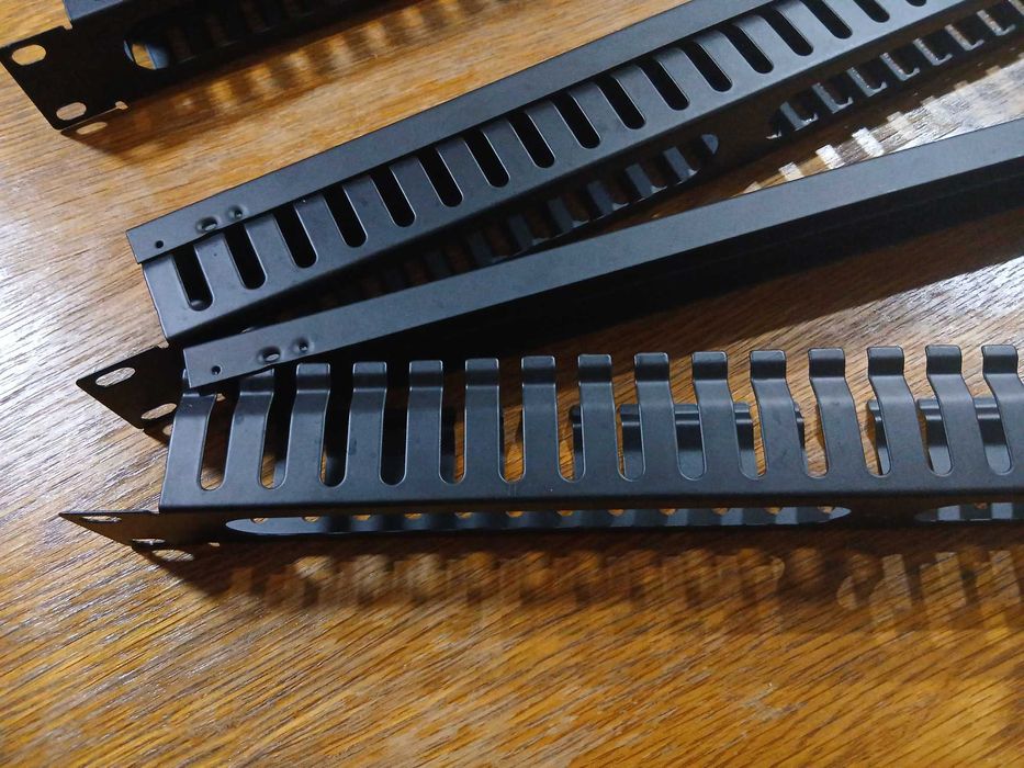 Set ghidaje cabluri - wire management