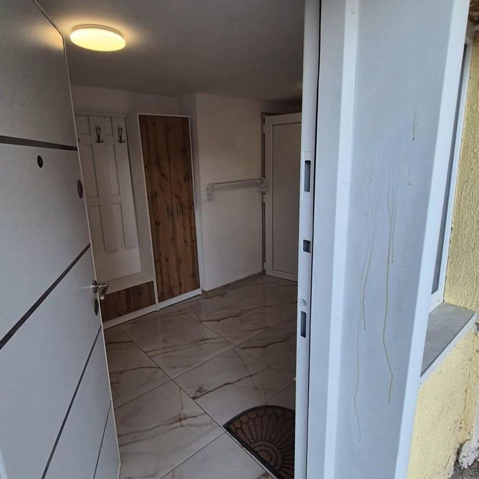 Дава се под наем Двустаен апартамент в Варна, Бриз - 40 кв.м за 400 € - Снимка #3