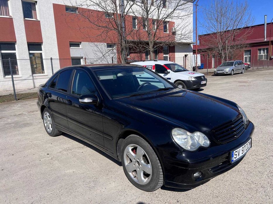 Mercedes    C220