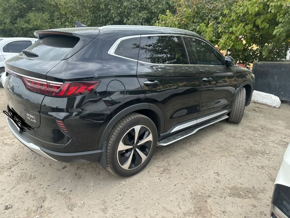 BYD song plus awd
