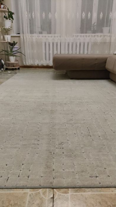 Продам ковер срочно