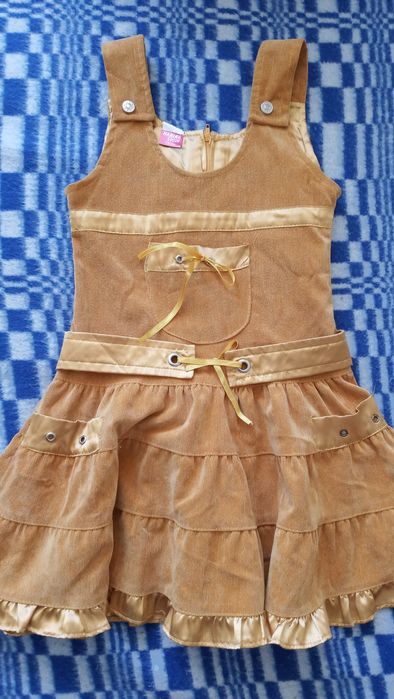 Продавам детски рокли