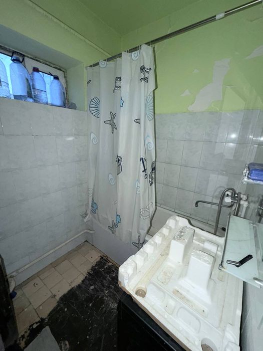 Урология, Гумбаз янда 3 хонали квартира ИЖАРАГА